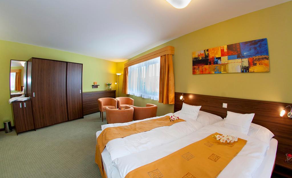 Hotel Active Prachatice Exterior foto